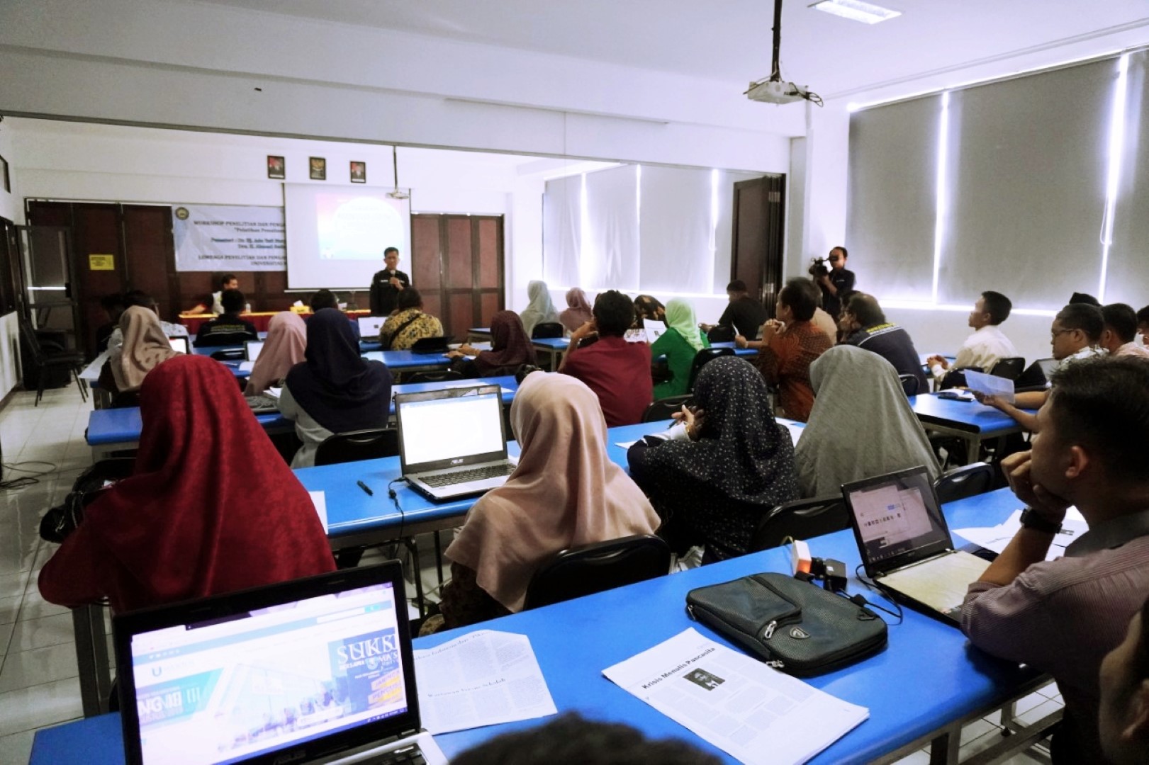 Dosen MU Ikuti Workshop Penulisan Ilmiah di Media Massa