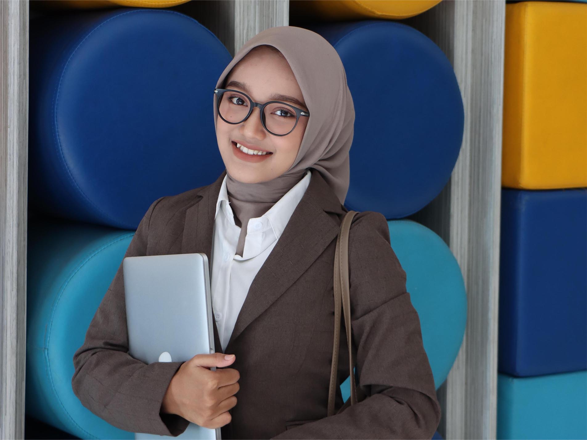 Apa yang Dipelajari di Jurusan Perbankan Syariah dan Prospek Karirnya?