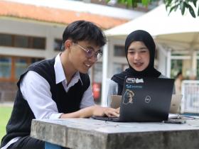 Apakah Kuliah Masih Penting di Era AI dan Otomasi Kerja?
