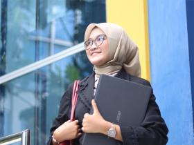 Apakah Kuliah Bisa Membuat Lebih Percaya Diri Saat Masuk Dunia Kerja?