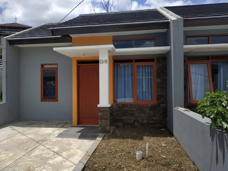 Gal e329158fb18cc73c