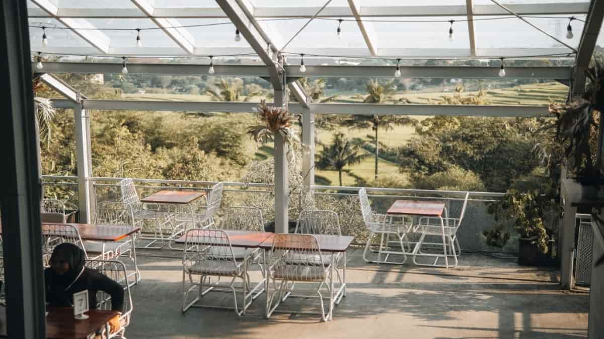 Plumeria Cafe Sumedang min