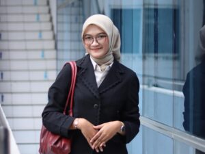 A9149455e90df31d 300x225