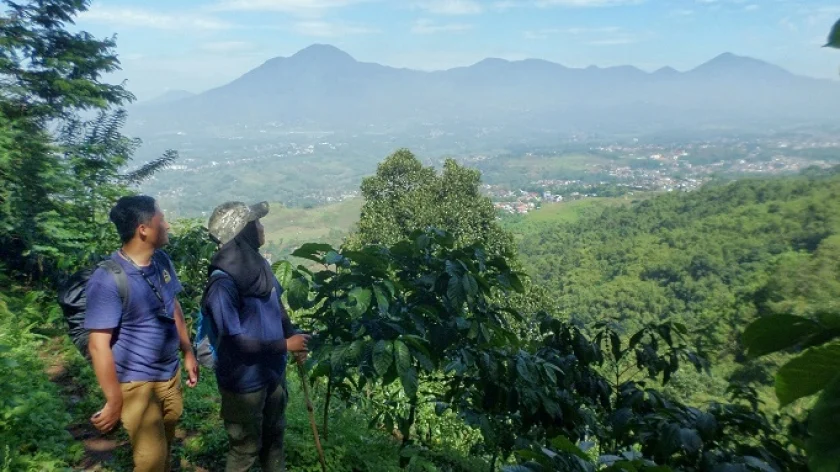Gunung geulis jatinangor 3 840x576