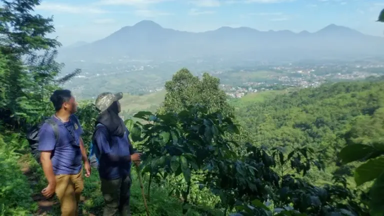 Gunung geulis jatinangor 3 840x576
