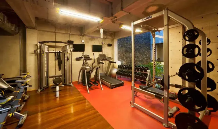 Hipwee desain gym mini di rumah arsitag foto cover