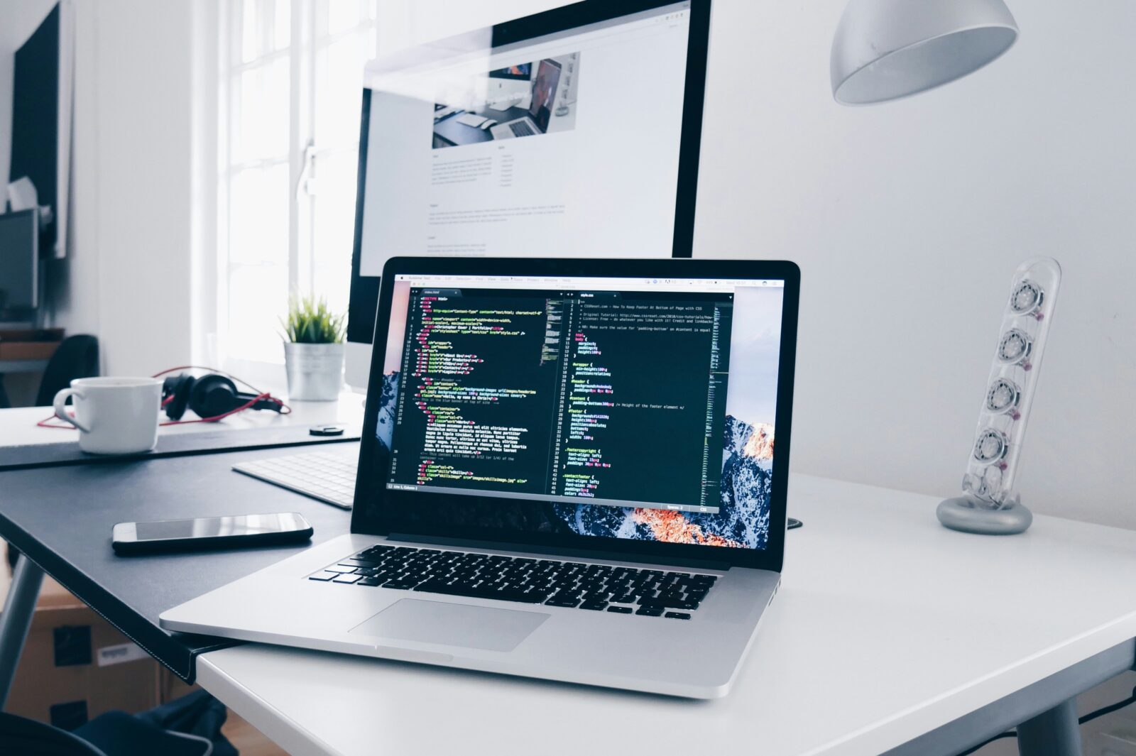 Christopher gower m HRfLhgABo unsplash