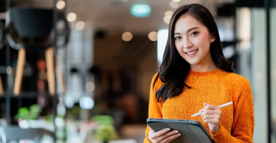 Imgi 204 bisnis young entrepreneur