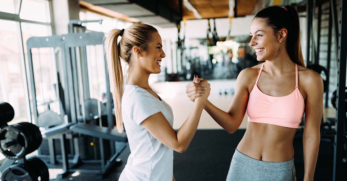 Imgi 211 1705543599 personal trainer and client