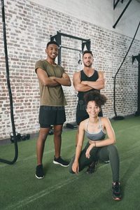 Imgi 530 smile portrait training people gym fitness partner health diversity us workout team exercise target group