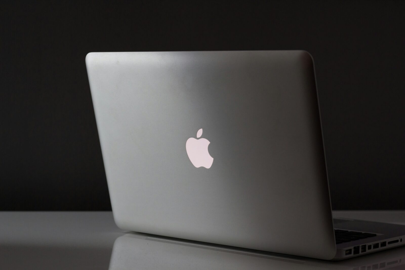 Marcin nowak 0l1QuxkBDUw unsplash